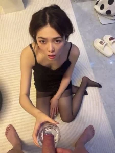 母狗什么都可以吃